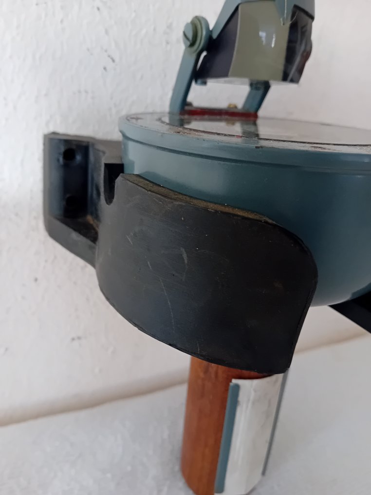 水手指南针 (2) - 黄铜, 木头 橡胶 黄铜 玻璃 - Sestrel Moore - 手持方位罗盘 #4.3