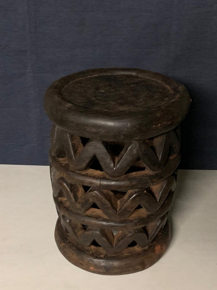 Stool - Wood - Exceptional stool #1.0