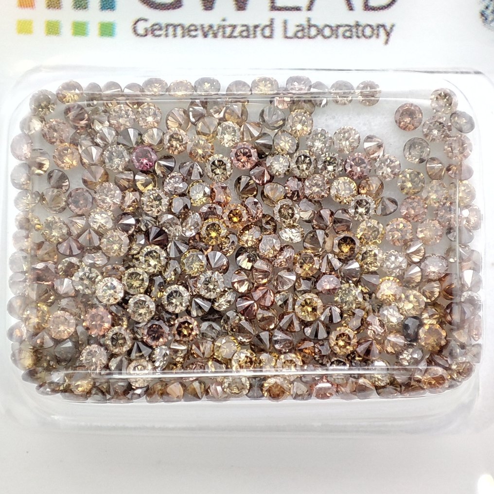χωρίς τιμή ασφαλείας - 280 pcs Διαμάντι  (Φυσικού χρώματος)  - 3.01 ct - Στρογγυλό Ανάμεικτο καφέ - I1, VS2 - Gemewizard Gemological Laboratory (GWLab) #1.0