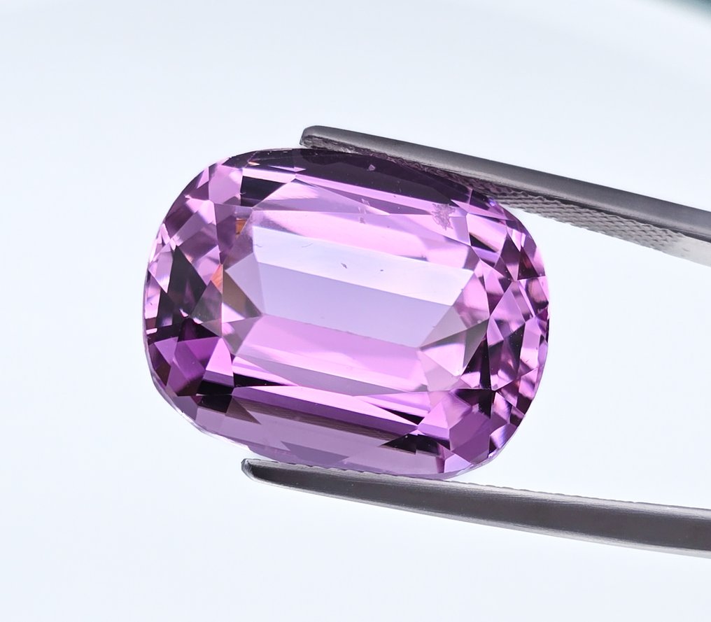 1 pcs  Lilla, Rosa Kunzitt  - 30.17 ct - Internasjonal forening for fargede edelstener (ICA GemLab) - Natural Spodumene Kunzite #2.1