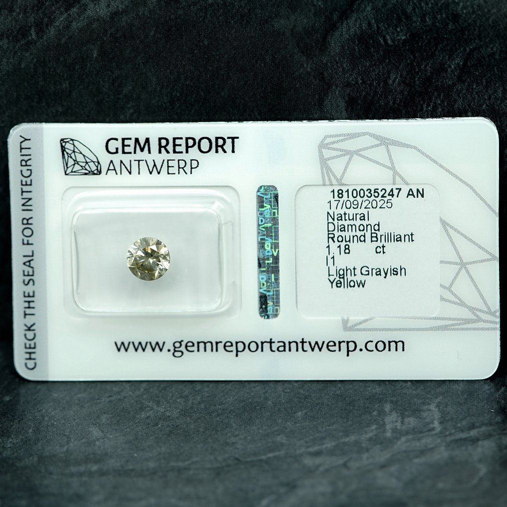1 pcs Diamond  (Natural coloured)  - 1.18 ct - Round - Light Greyish Yellow - I1 - Gem Report Antwerp (GRA) #1.0
