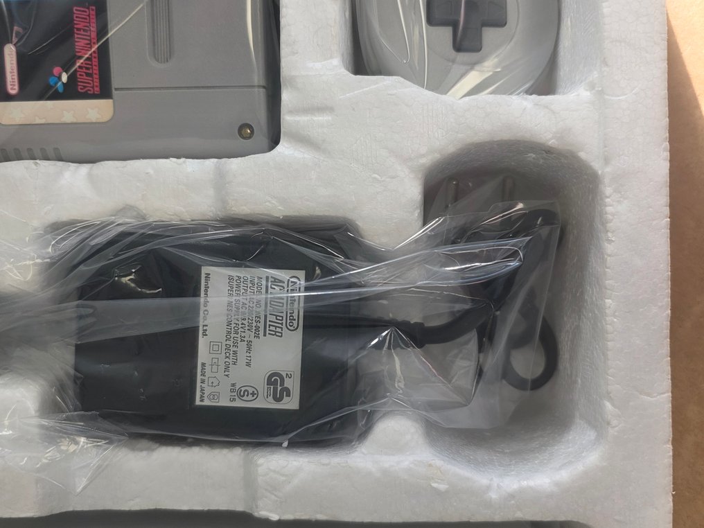 Nintendo - Snes - Super Rare Big Box Mario Super Mario Edition Big Box+ rare inlay and unique Serial FAH/HOL+ - Video game console + games - In original box #1.0