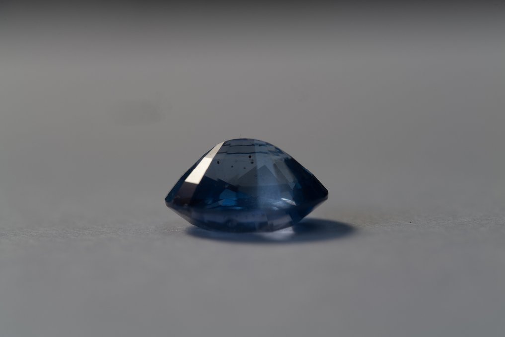1 pcs Kék Zafír - 1.26 ct - Amerikai Gemmológiai Intézet (GIA) #1.0