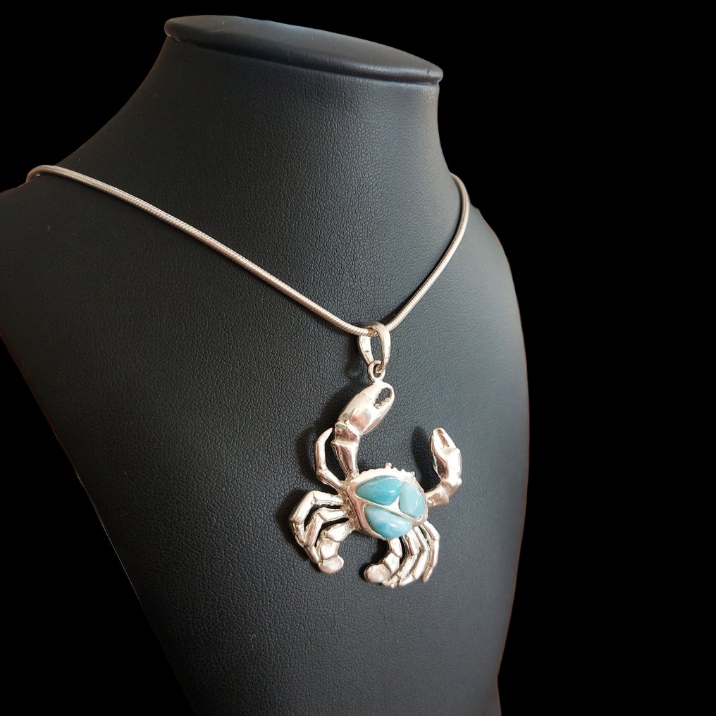 Larimar pendant. Handcrafted creation - Unique piece. Mounted on 925 silver. Natural, untreated stone. - Height: 5 cm - Width: 3.5 cm- 14 g #2.1