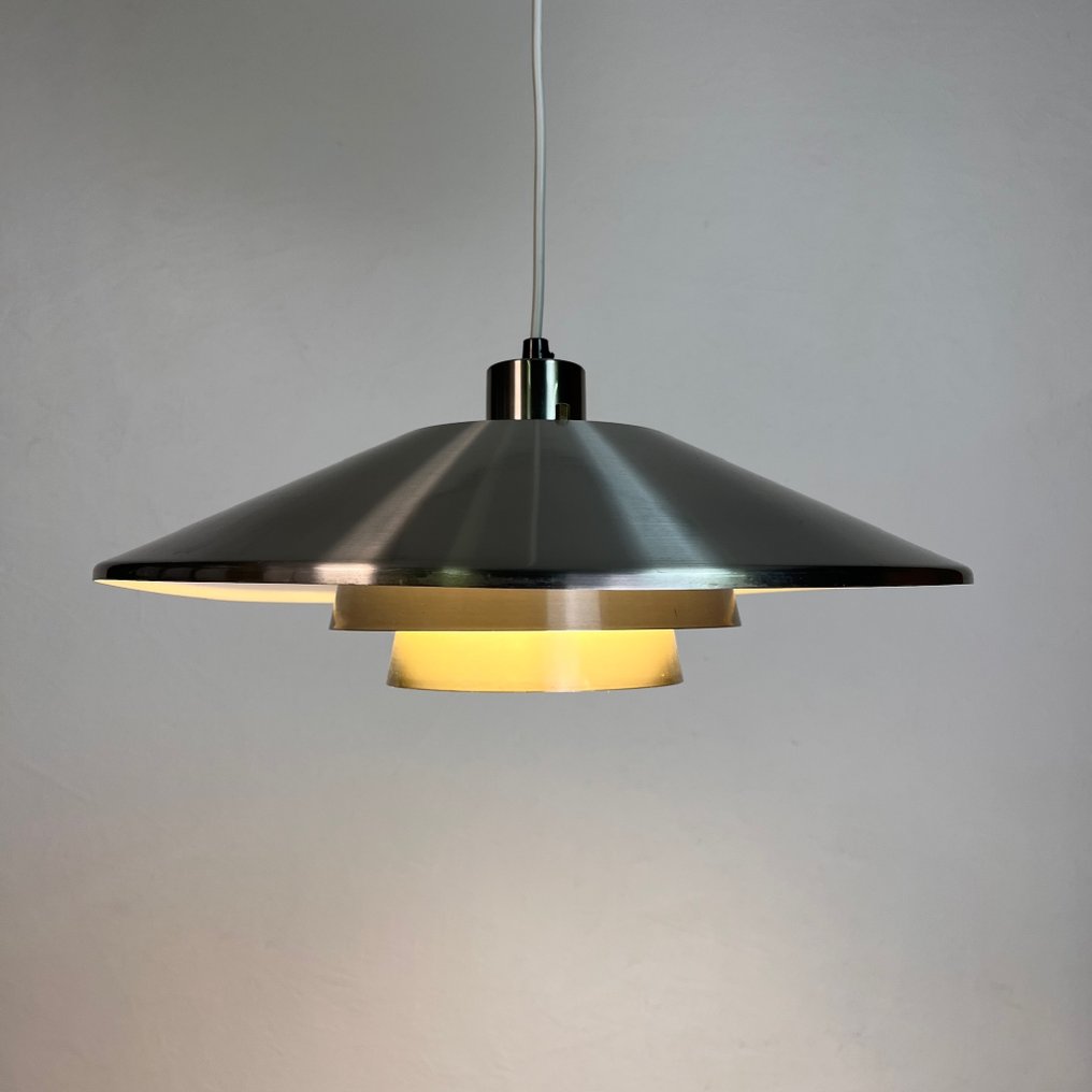 吊灯 - 金属 #1.0