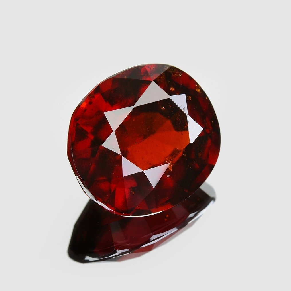 No Reserve Price - 1 pcs Red, Orange Hessonite, Garnet - 9.99 ct - International Colored Gemstone Association (ICA GemLab) - "Grossular Garnet" #1.0
