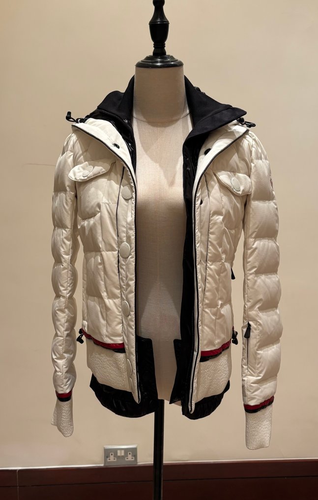 Moncler - Μπουφάν #1.0