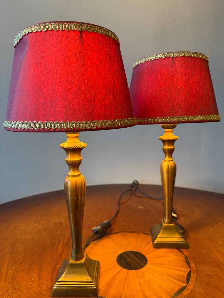 Mark Hoogendam - Table lamp (2) - Brass, Fabric - A pair of table lamps #1.0