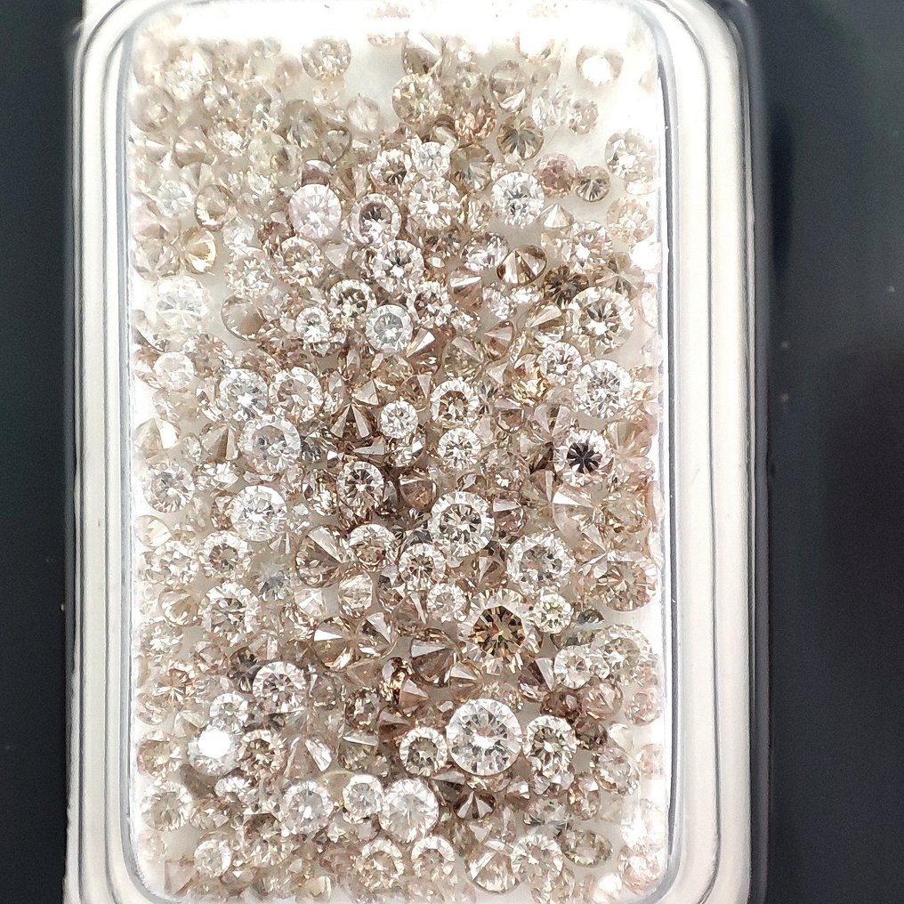 没有保留价 - 323 pcs 钻石  (天然色彩的)  - 2.91 ct - 圆形 - Light, Fancy 黄色, 棕色 - VS1 轻微内含一级, SI1 微内含一级 - 以色列宝石中心（G.C.I.） #1.0