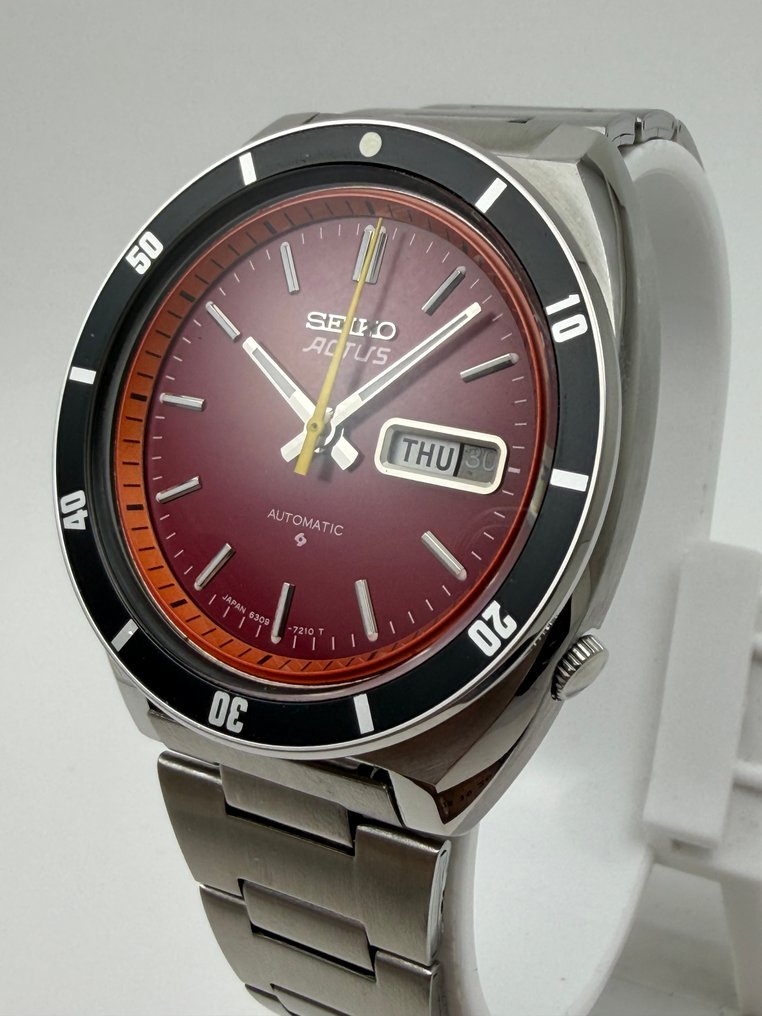 Seiko - Seiko Actus Automatic - Cal. 6309 Japan Made - Red Gradient Dial - Vintage 1970s - No reserve price - Men - 1971 #1.0