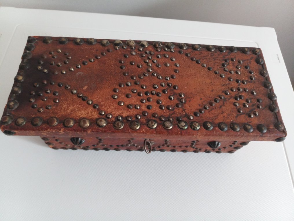 Opbevaringskiste - Træ - originalt læder og nøgle #4.3