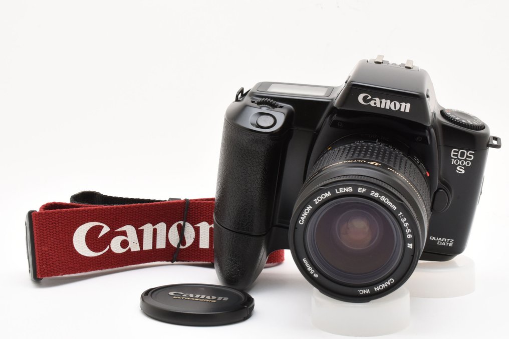 Canon EOS 1000S + Extension Grip GR-70 + EF 3.5–5.6/28–80mm USM IV | Single lens reflex camera (SLR) #1.0