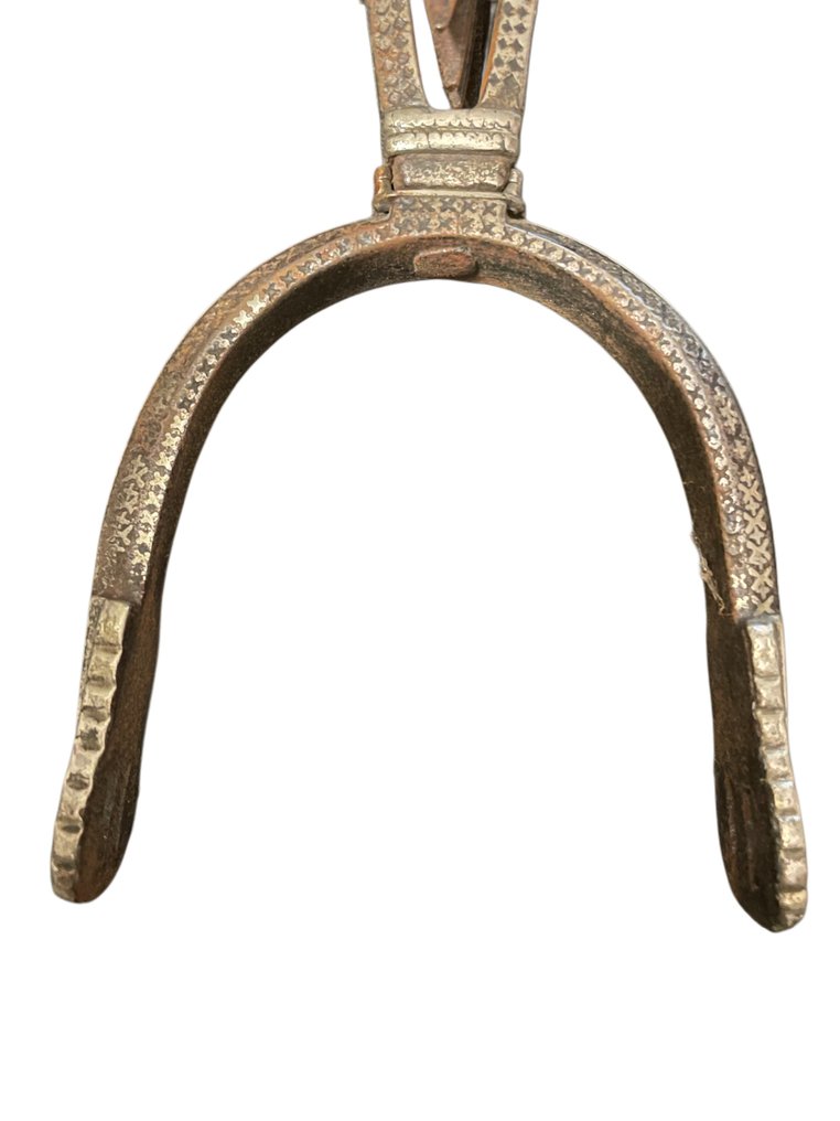 Stål (rustfritt stål) - Spore #4.3