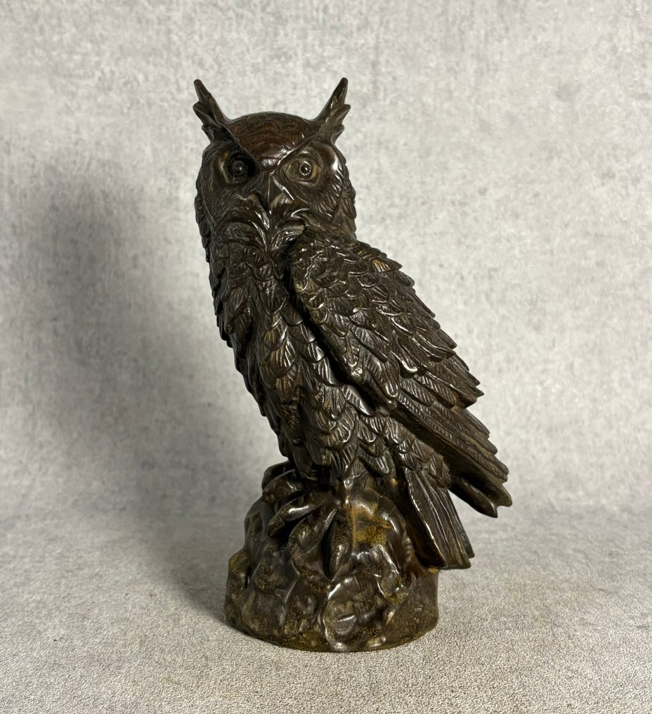 Uil - Brązowy - Chiny - Late 20th century #1.0