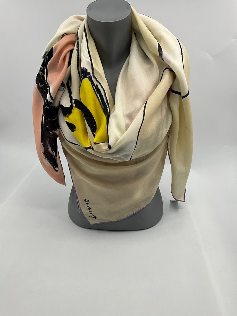 Burberry - 100% CACHEMIRE /LOVE - 披肩（披巾） #2.1