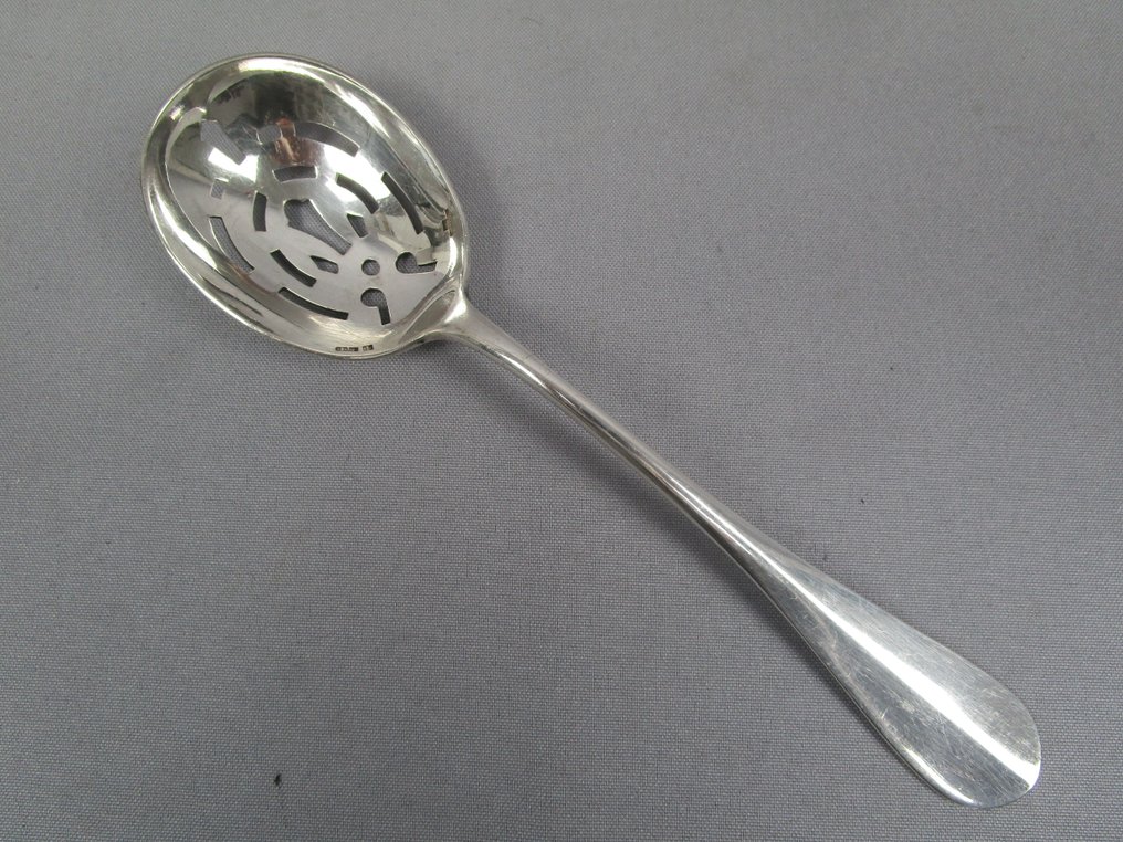 Christofle - Faqueiro - Modelo: Fidelio - Colher de serviço / Colher de apresentação - aproximadamente 21,5 cm - Prateado #1.0