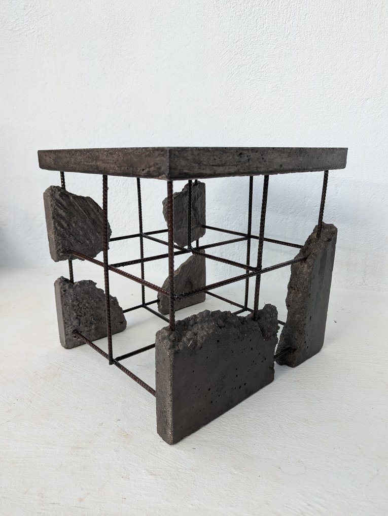 Wallavibe - D.B - Éjjeliszekrény - CUBO M - Funkcionális művészet - Szoborszerű bútor #1.0