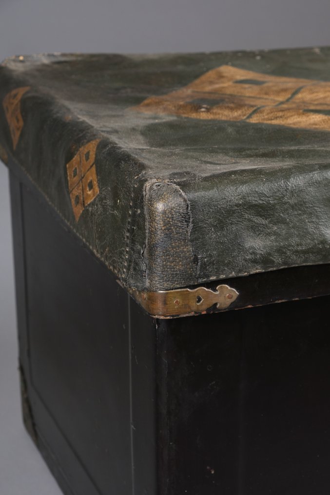 旅行储物箱 鋏箱(hasami'bako) - 漆木,铜绿铜 - 日本 - 江户晚期(19世纪上半叶) #3.2