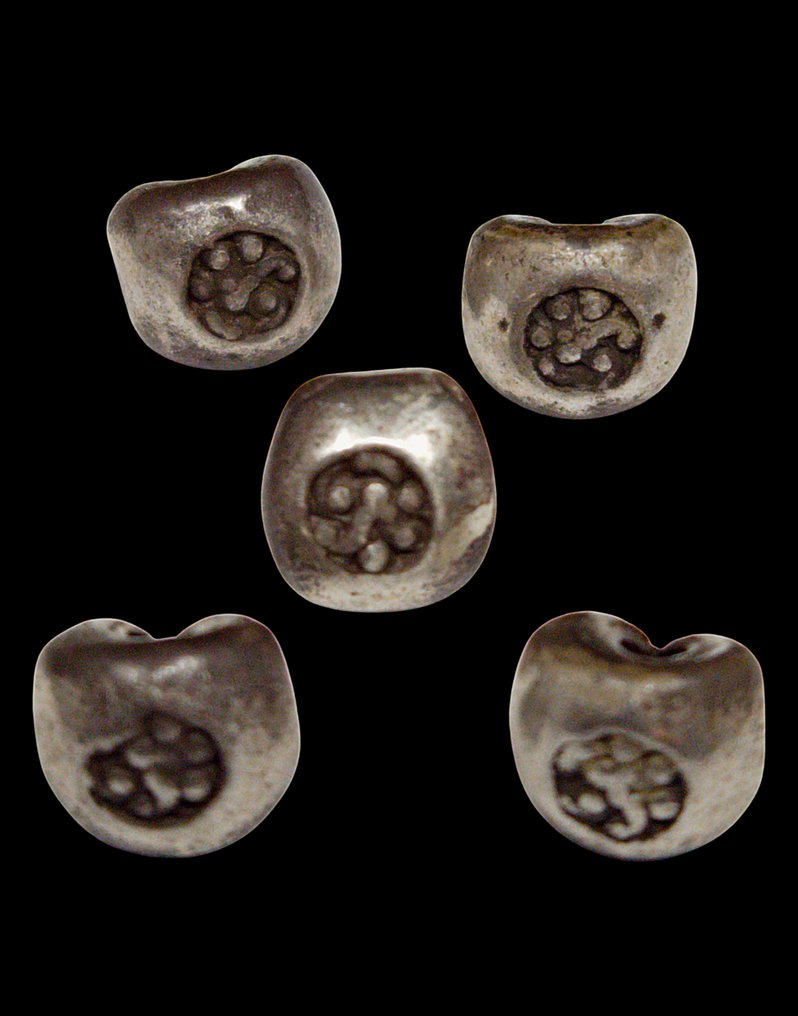 Thailand (Siam). Bullet Money (photduang) probably King U-Tumphorn (1758-1759 AD) (5 bullets) (Ingen reservasjonspris) #3.2