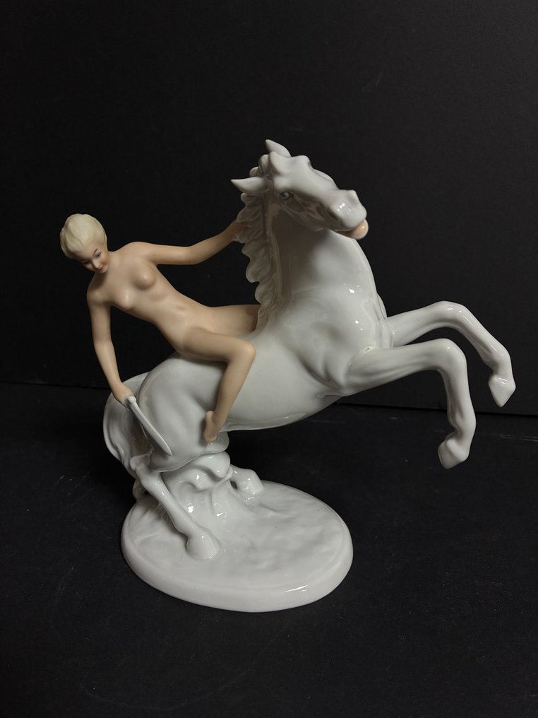 Wallendorf - 雕像 - Lady on Horseback - Bisquit瓷器, 骨瓷 #1.0