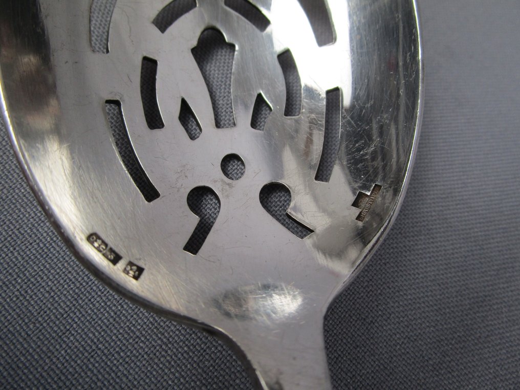 Christofle - Faqueiro - Modelo: Fidelio - Colher de serviço / Colher de apresentação - aproximadamente 21,5 cm - Prateado #3.2