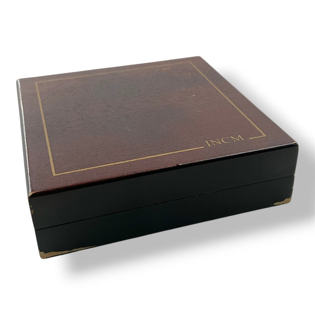 Portugalia. Gold 1 Escudo Coin, in Original Box with Certificate 2001 #3.2