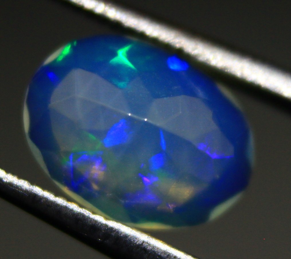 Cts 3,90 Opalas Etíopes Naturais Faceted - Altura: 9 mm - Largura: 7 mm- 0.78 g #4.3