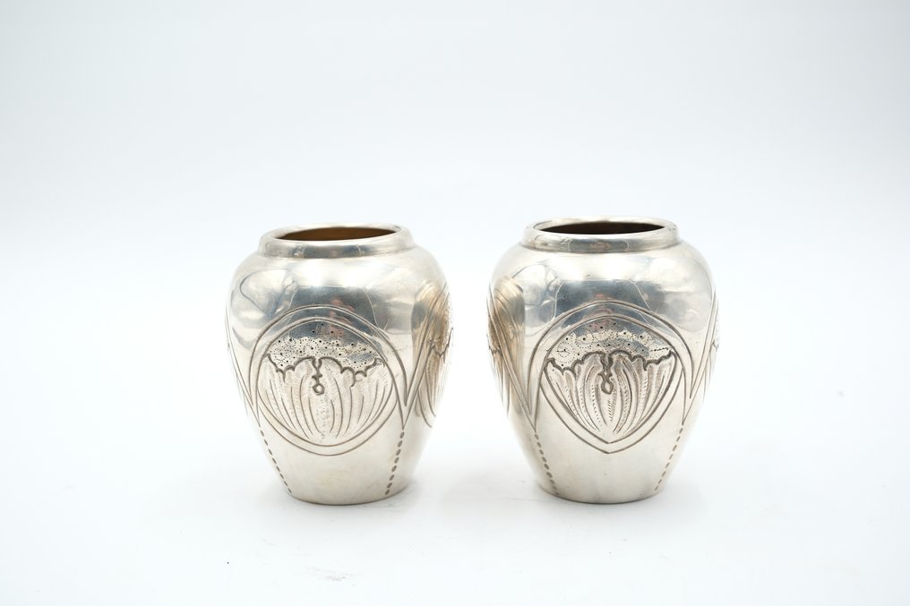 Vase (2) - .833 sølv - Et par vaser #1.0