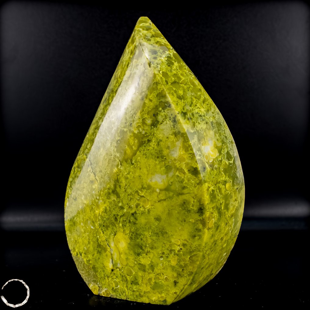 Πολύ σπάνια φυσική φλόγα σε σερπεντίνη. Από το Περού- 864.68 g #1.0