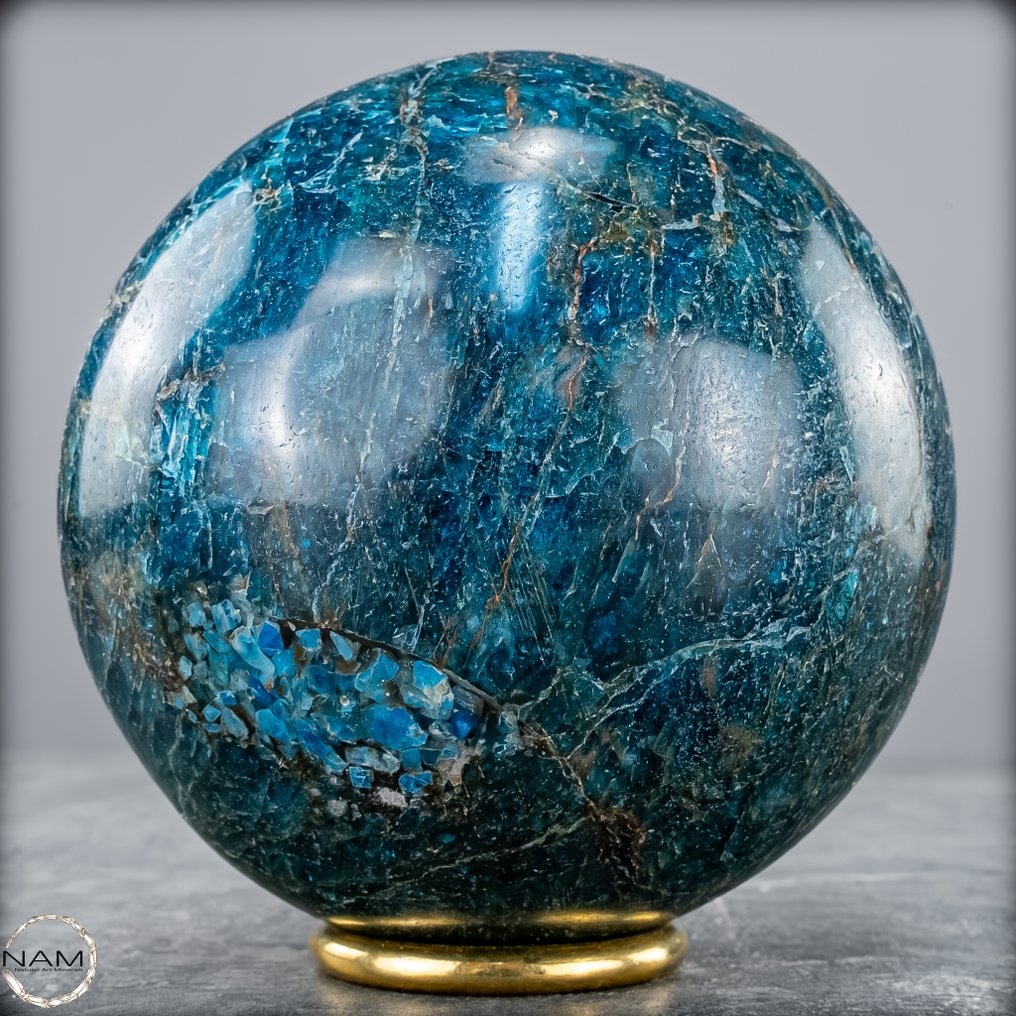 天然闪耀的蓝色磷灰石 Sphere- 1611.25 g #1.0