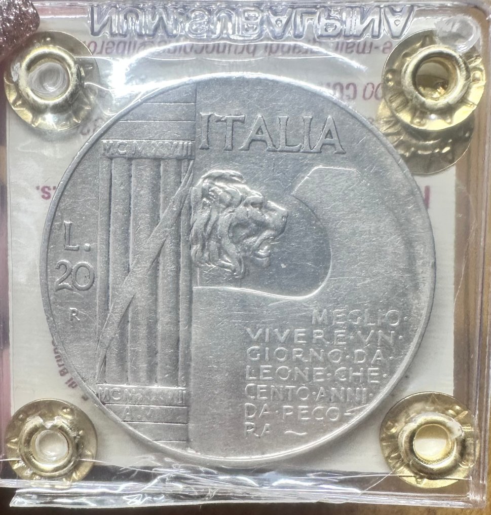 Italy, Kingdom Vittorio Emanuele III. 20 Lire 1928 " Elmetto " #1.0