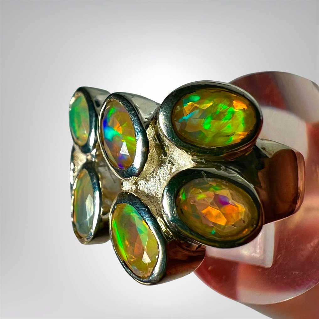 Αποκλειστικό δαχτυλίδι με 7 φυσικές Opale - καρφωμένο σε Ασήμι 925 ροδιωμένο. Ασήμι 925- 8.2 g - (1) #2.1