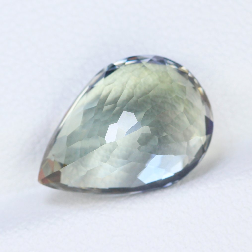 1 pcs  Violet, Yellow Tanzanite  - 6.98 ct - Gemological Institute of America (GIA) - No Heated No treated #4.3