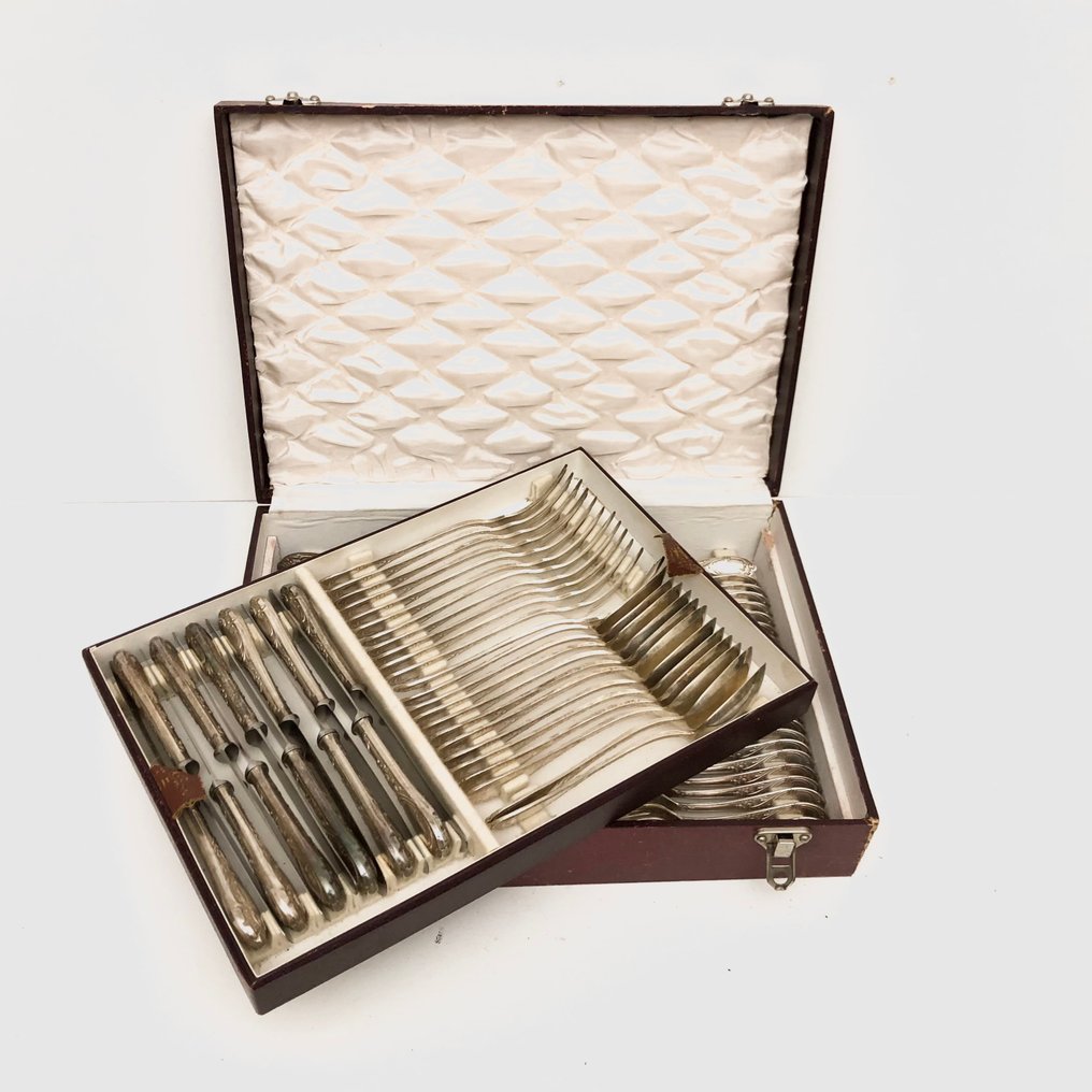 Solingen - Evőeszközkészlet 12 főre (85) - Acél, Ezüstözött #1.0