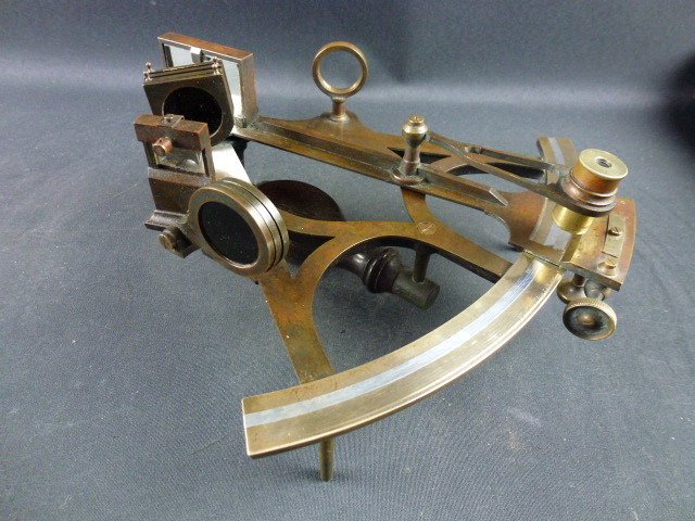Sextant - Laiton moulé #3.2