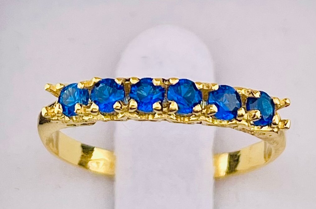 Ingen mindstepris - Ring - 9 kt. Gulguld, Sølv Safir #1.0