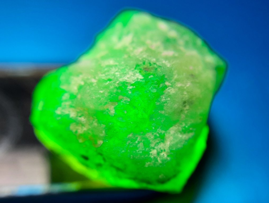 9 ct - Ubehandlet naturlig smaragd Grov- 1.8 g #3.2