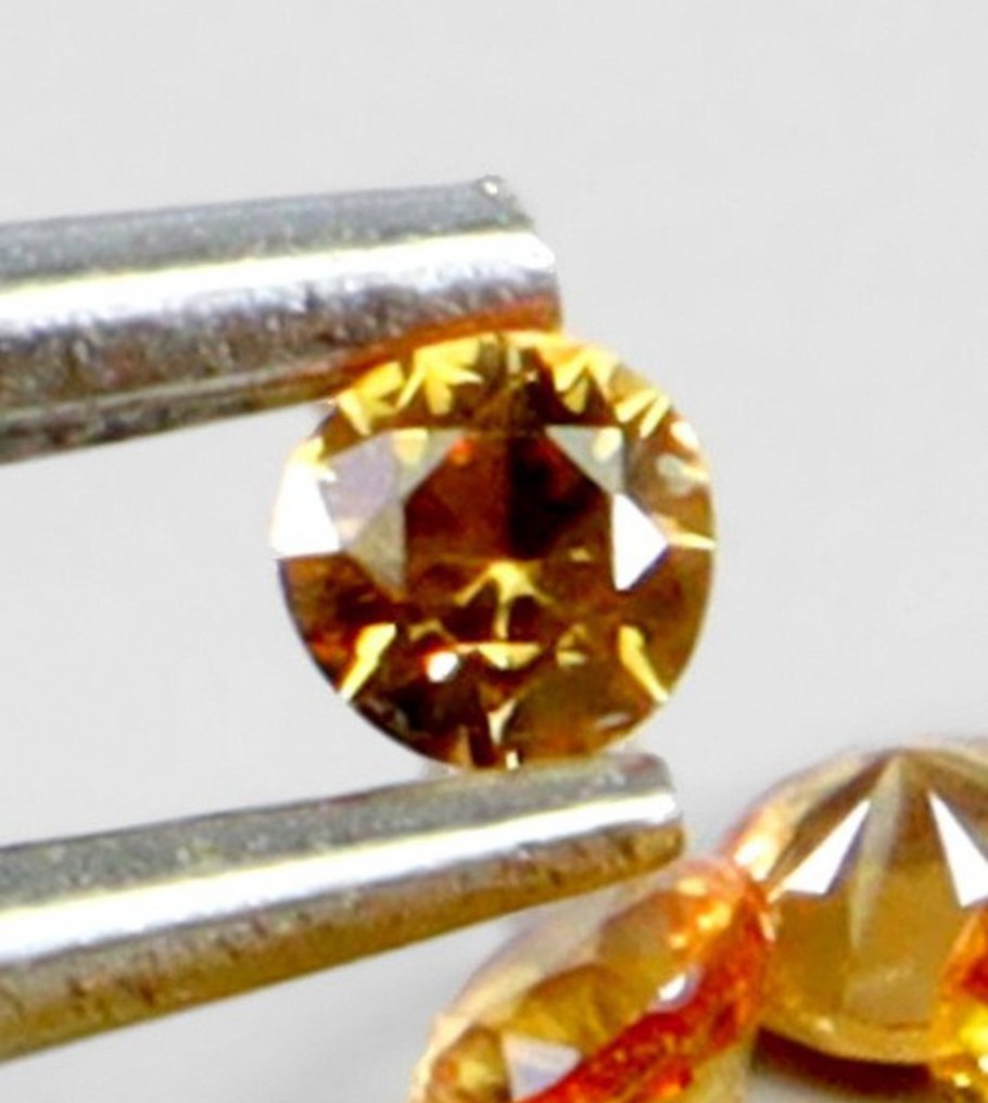 Sapphire Natural sapphire - Height: 2.2 mm- 1.11 g - (75) #3.2