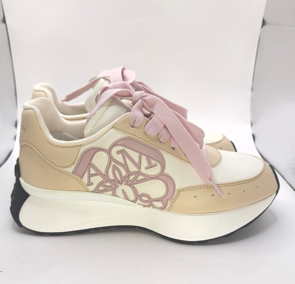 Alexander McQueen - Sneakers - Size: EU 38 #4.3
