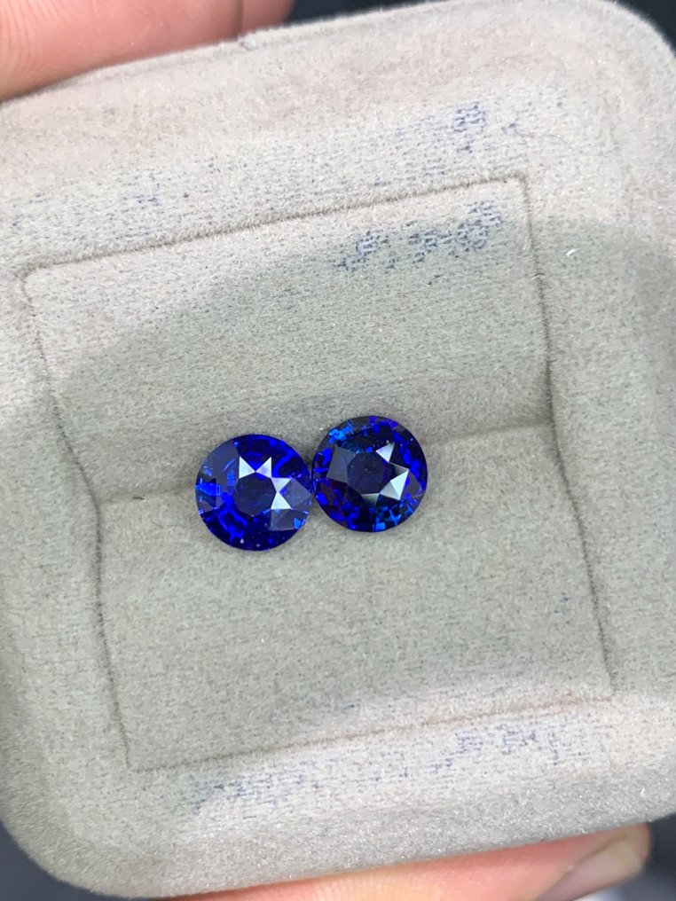 1 pcs  Albastru Safir  - 3.35 ct - Bellerophon Gemlab #2.1