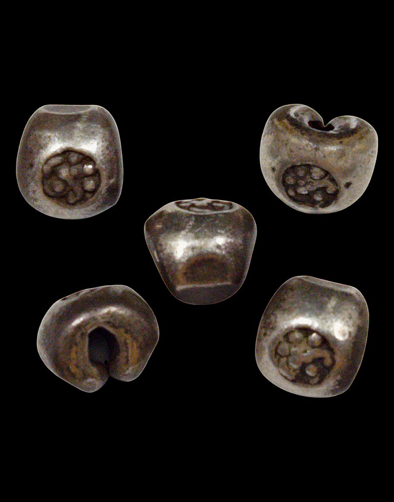 Thailand (Siam). Bullet Money (photduang) probably King U-Tumphorn (1758-1759 AD) (5 bullets) (Ingen reservasjonspris) #1.0