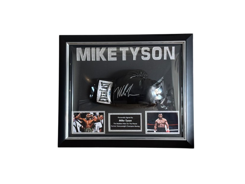 Mike Tyson Premium Frame – Museum Quality - Bokshandschoen  #1.0
