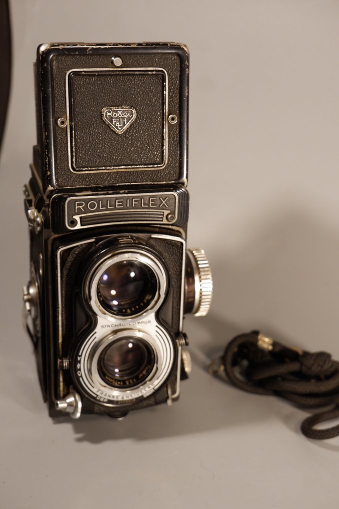 Rolleiflex Synchro-Compur Serie T Analogue camera #1.0