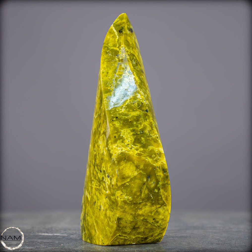 Πολύ σπάνια φυσική φλόγα σε σερπεντίνη. Από το Περού- 818.59 g #3.2