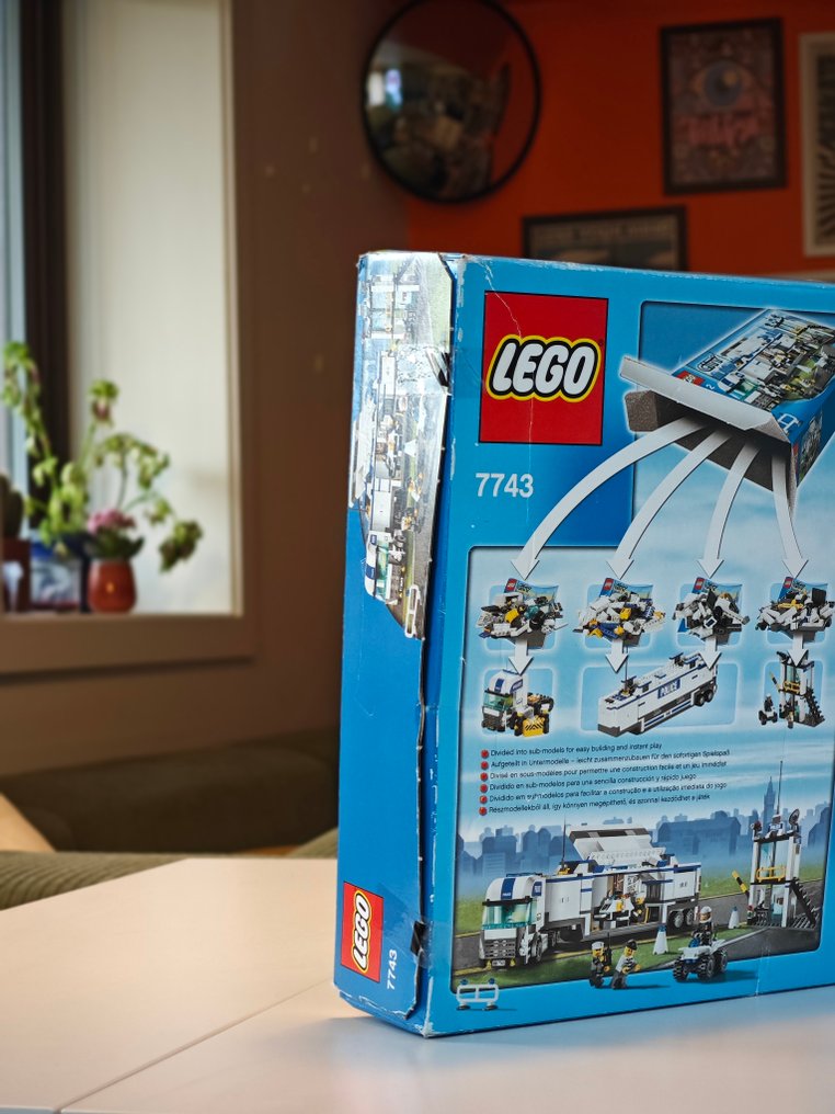 Lego Set - 7743 - Stadt - Police Command Center – Factory Sealed – Retired 2008 – Rare Collector’s Set #1.0