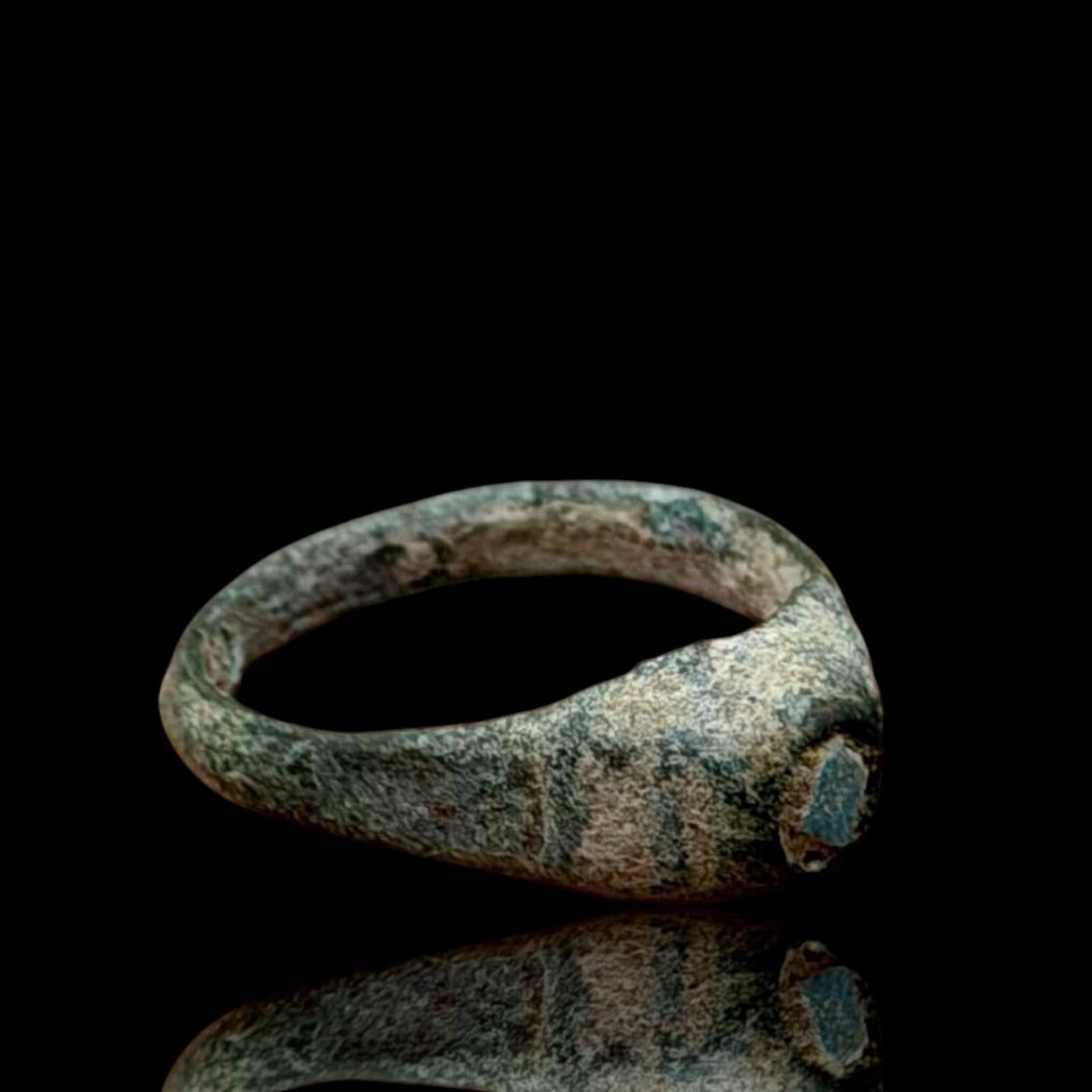 Αρχαία Ρωμαϊκή Μπρούντζος δαχτυλίδι  (χωρίς τιμή ασφαλείας) #1.0