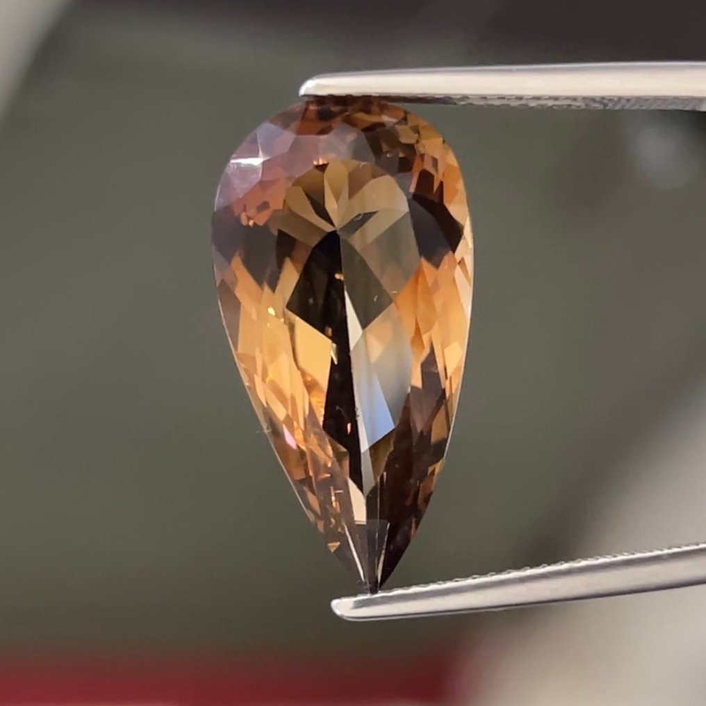 Ingen reservasjonspris Topas - 19.04 ct - Internasjonal forening for fargede edelstener (ICA GemLab) - Champagne Topaz #2.1