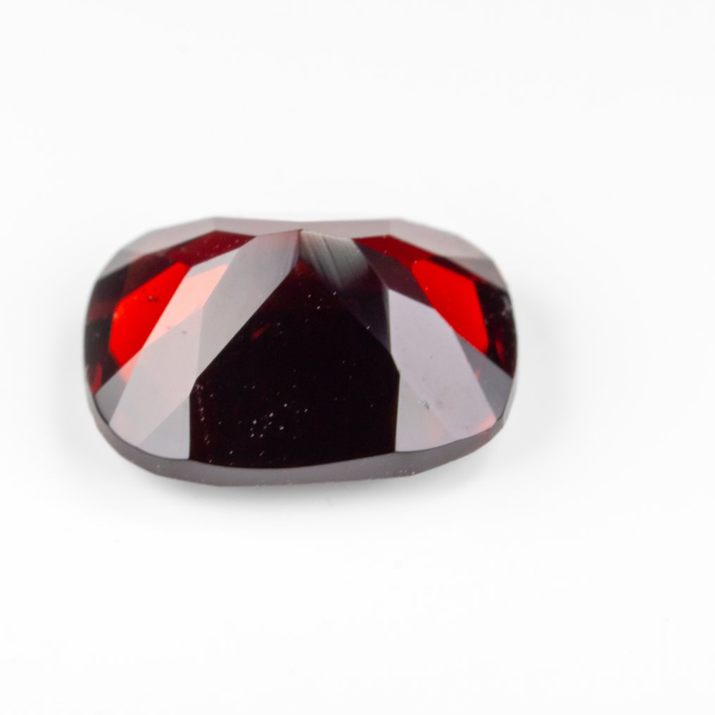 Nincs minimálár - 1 pcs Piros Gránát - 3.65 ct - Nemzetközi Gemmológiai Intézet (IGI) #3.2