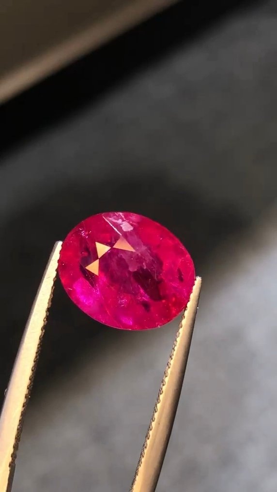 Fără preț de rezervă - 1 pcs  Roz, Roșu Rubin, Safir  - 1.26 ct - Asociația internațională de pietre prețioase colorate (ICA GemLab) - Roz viu Burma Myanmar #2.1