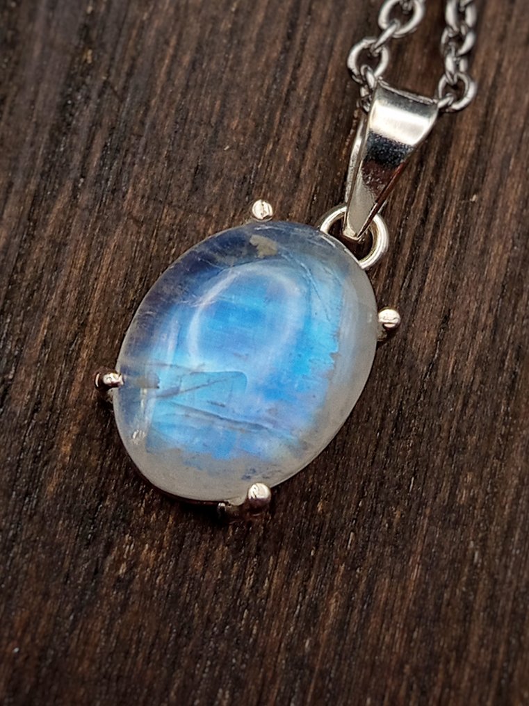 925银珠宝，配白色拉布拉多石，品质上乘。 - 高度: 25 mm - 宽度: 17 mm- 8 g - (1) #2.1